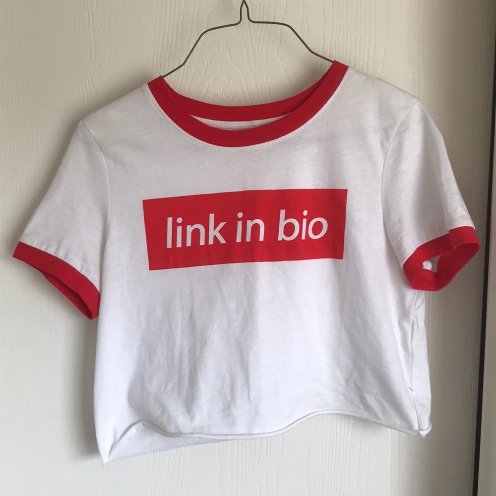 XS Bershka Cropped Graphic Tee